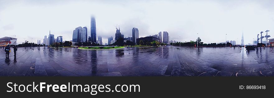 Rainy Day in Flower Plaza