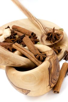 Cinnamon Sticks,Cardamom,vanilla Bean And Star Ani Royalty Free Stock Images Cinnamon Sticks,Cardamom,vanilla Bean And Star Ani Royalty Free Stock Images