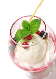 Dessert - Ice Cream And Fresh Berries Royalty Free Stock Photography Dessert - Ice Cream And Fresh Berries Royalty Free Stock Photography