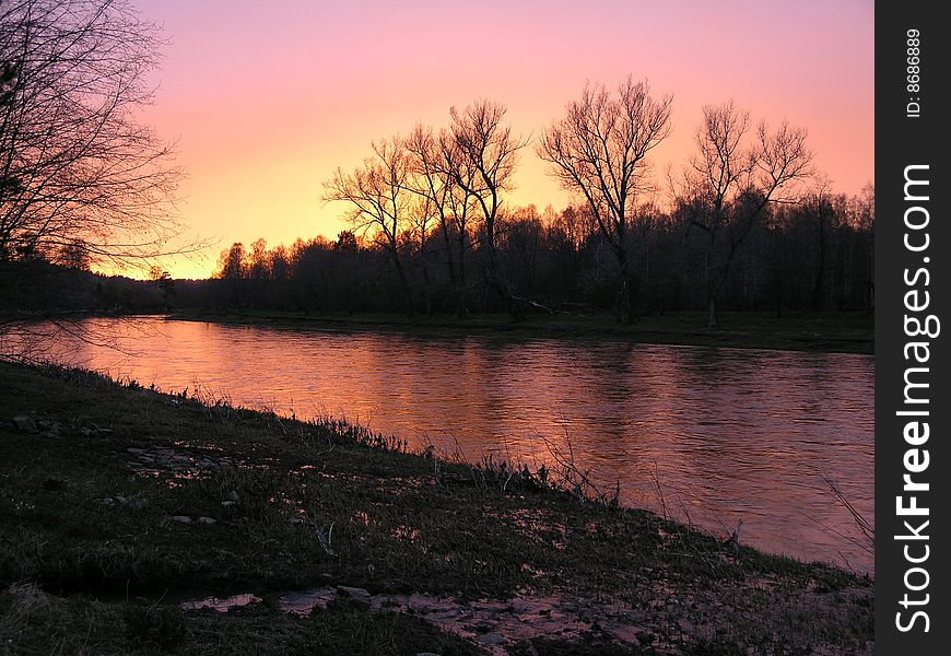 Sunset above the river.