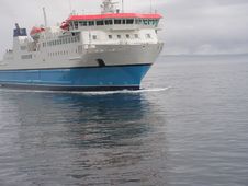 Ferry Coming To Port. Royalty Free Stock Photography