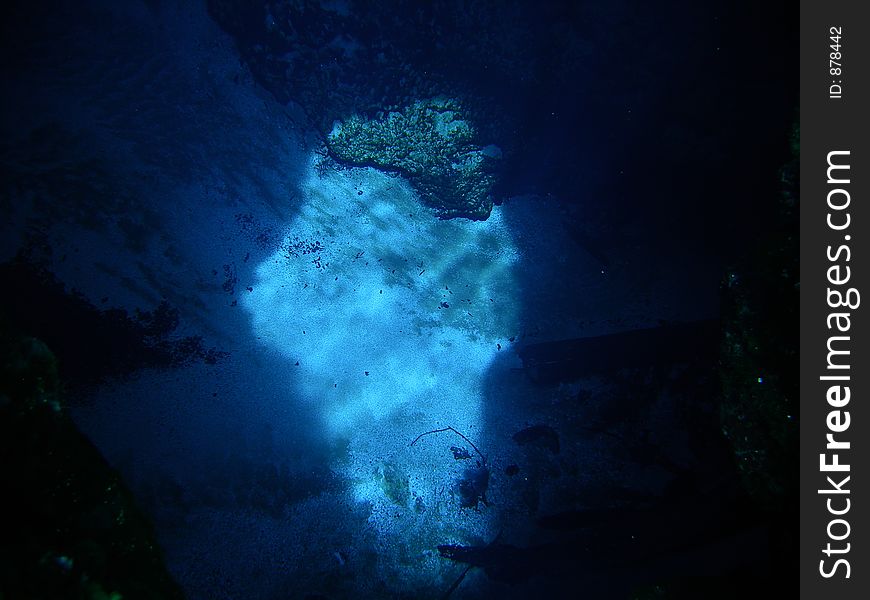 The bottom of the sunlit shaft at Blue Hole.

Blue Hole | Ichetucknee Springs State Park | Fort White | Florida. The bottom of the sunlit shaft at Blue Hole.

Blue Hole | Ichetucknee Springs State Park | Fort White | Florida