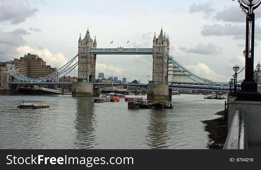 Tower bridge in London scenic perspective.