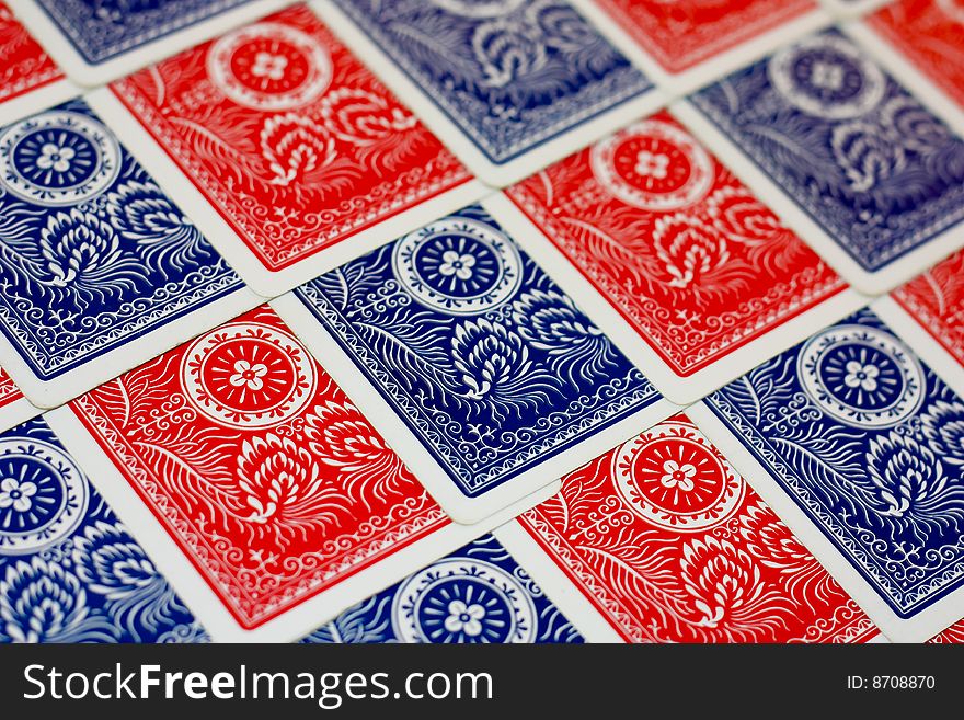 Red and Blue playing cards arranged alternately