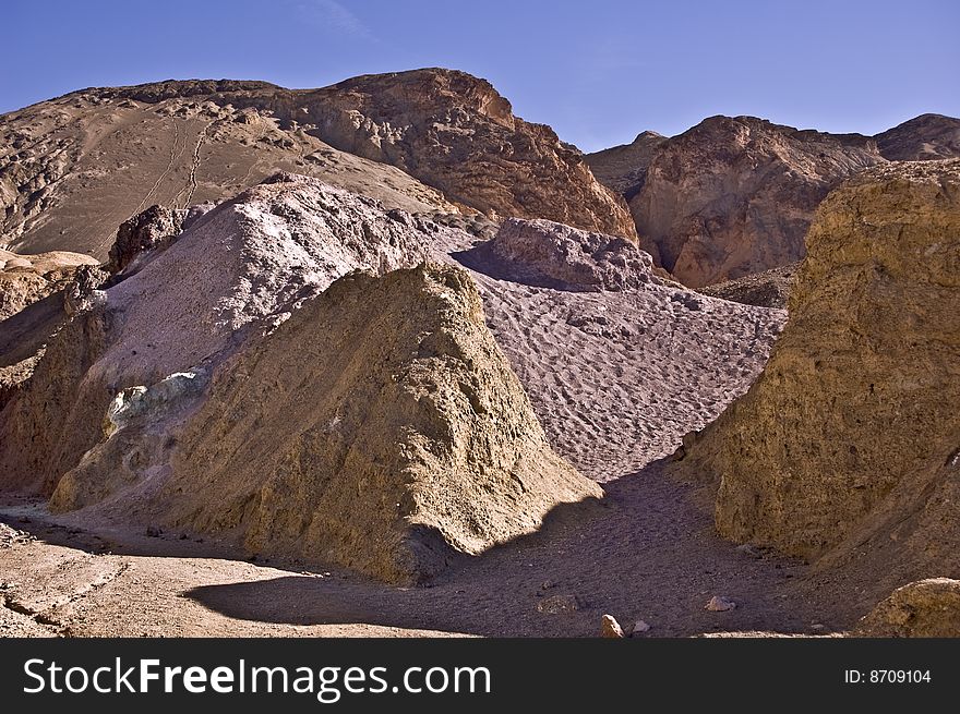 This is a picture of peaks and colors at the Artist Palette area of Death Valley National Park. This is a picture of peaks and colors at the Artist Palette area of Death Valley National Park.