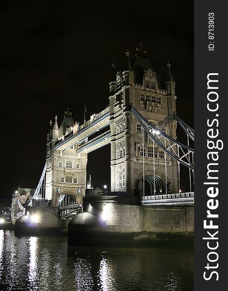 Tower bridge in the dark