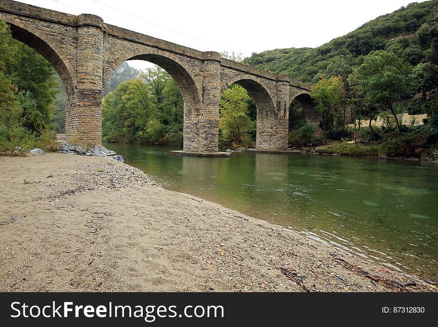 Un pont sur l&#x27;Orb