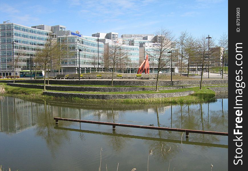 Pond and small recreation area just east of Hoofddorp railway station, the Netherlands, seen from the south.