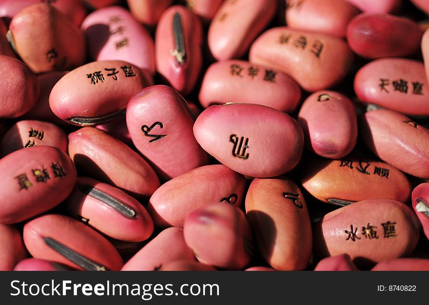 Beans with symbol, beans with words and symbol