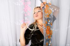 Girl With Pearl Royalty Free Stock Photos Girl With Pearl Royalty Free Stock Photos