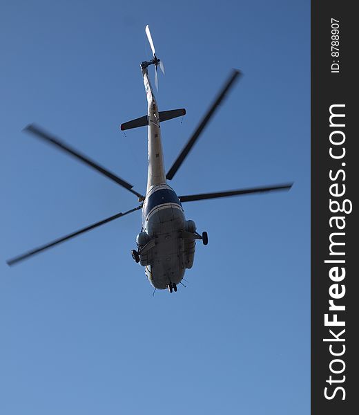 Helicopter mi8