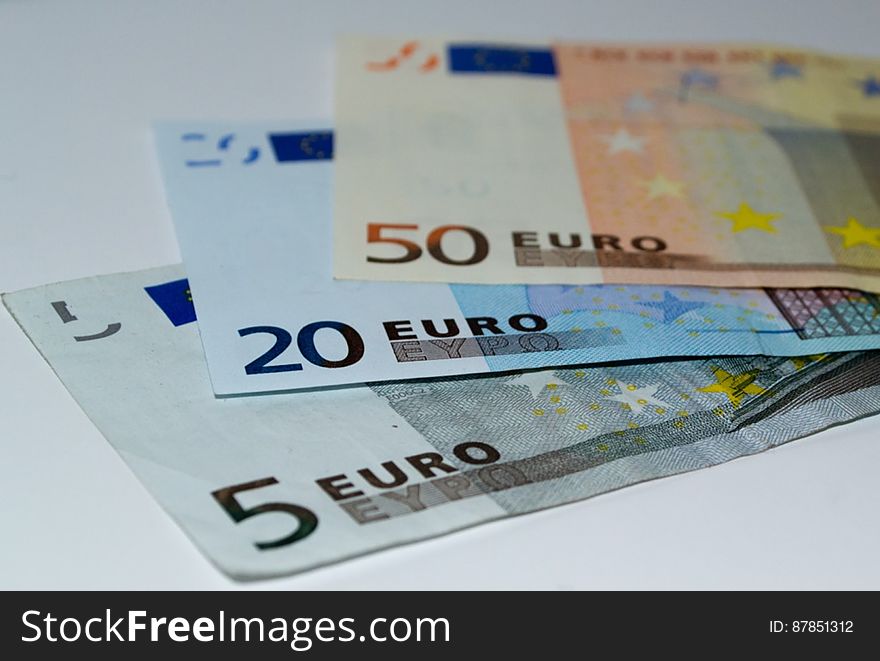 5-20-and-50-euro-banknotes