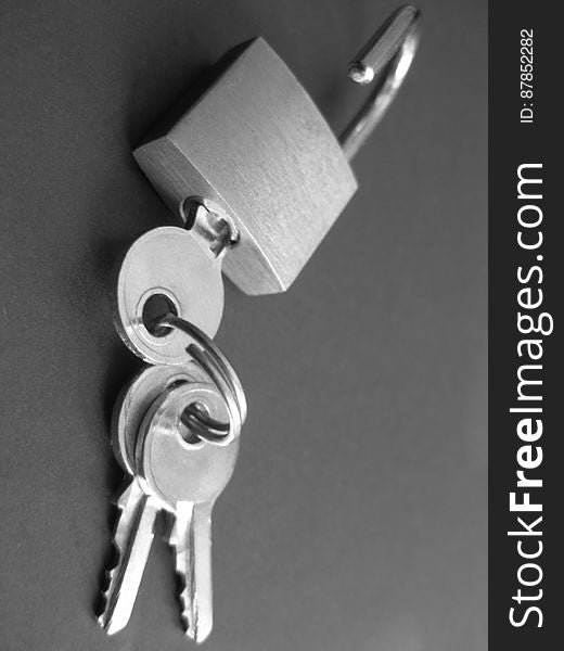 Black-and-white-lock-and-keys