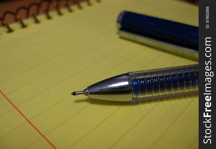 blue-ink-ballpoint-pen