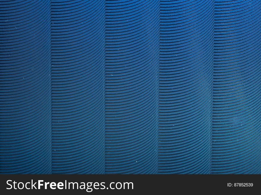 Blue-wavy-cardboard-pattern