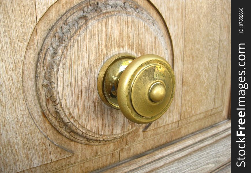 brass-door-knob