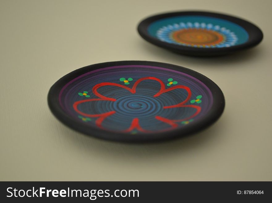decorative-hand-painted-ceramic-plates