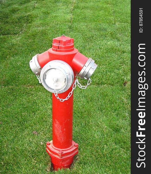 fire-hydrant-on-lawn