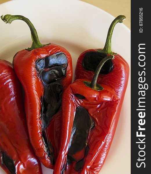 Grilled peppers make a great tasty and healthy side dish. Grilled peppers make a great tasty and healthy side dish