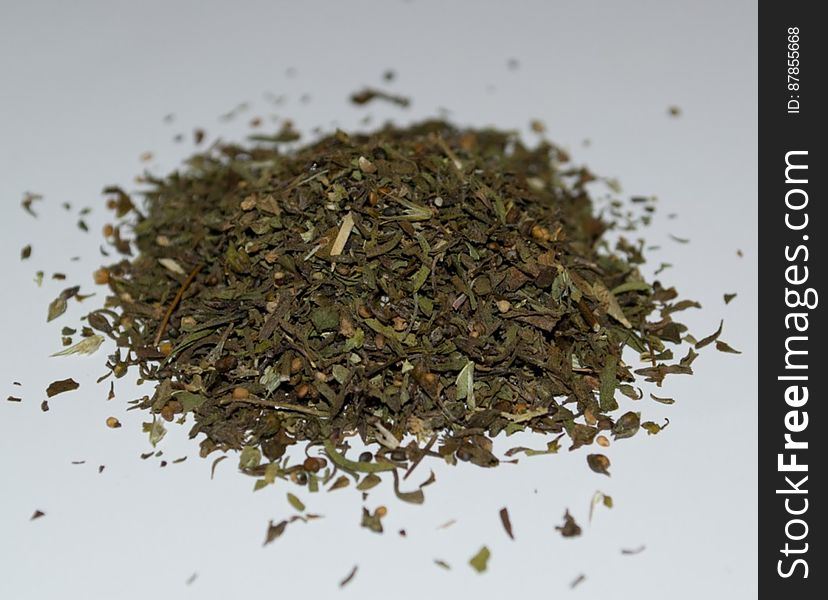 heap-of-dried-thyme
