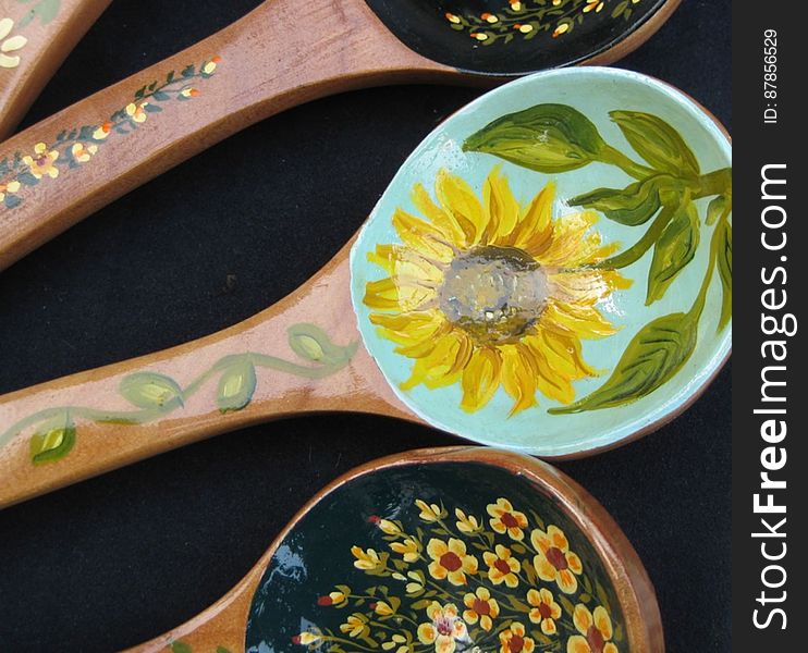 painted-wooden-spoons
