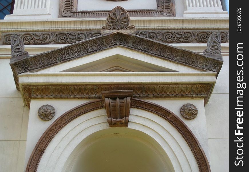 Pediment-above-museum-entrance