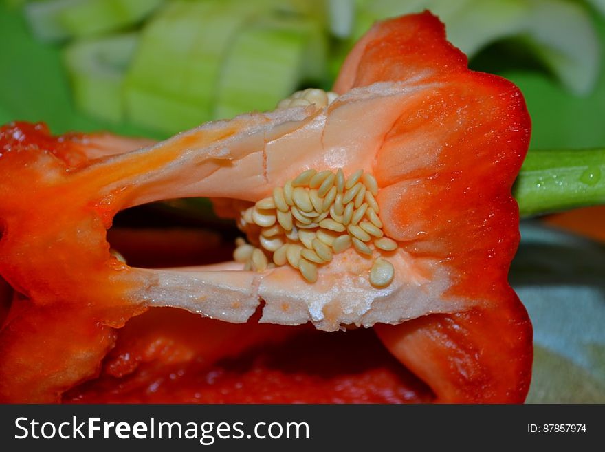 seeds-on-sliced-red-bell-pepper