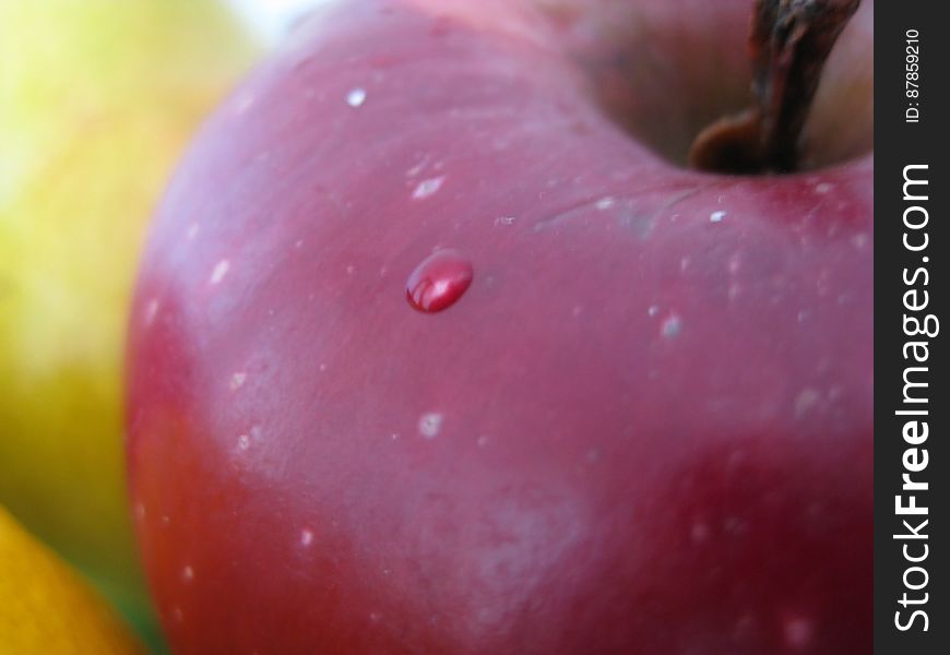 water-drops-on-red-apple