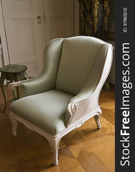 Armchair in the study room of Frederick the Great in which he passed away. Armchair in the study room of Frederick the Great in which he passed away.