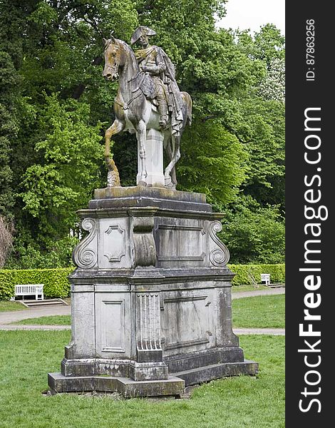 Frederick the Great statue in front of Orangery Palace terraces. Frederick the Great statue in front of Orangery Palace terraces.