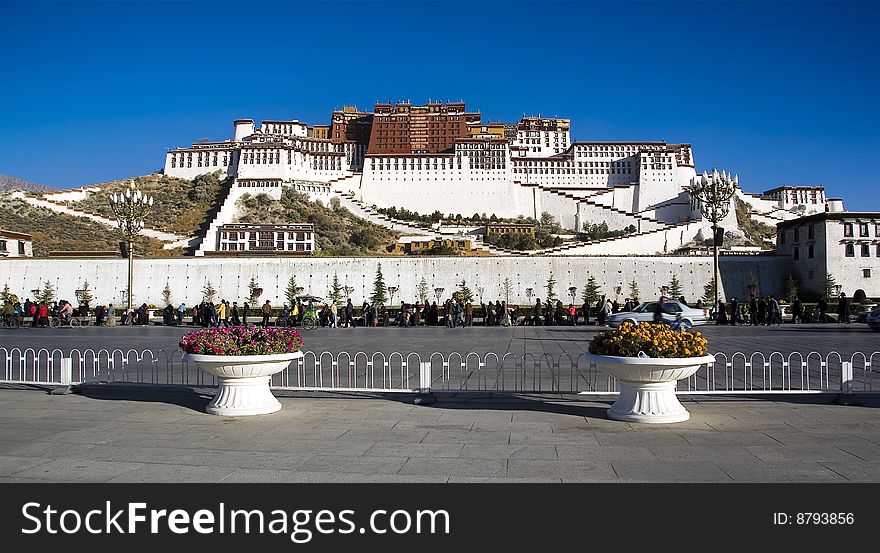 Potala palace in lhasa, tibet, china.