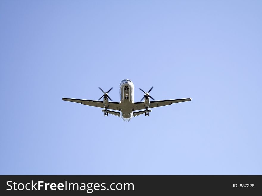 Low flying aircraft descending for a landing. Low flying aircraft descending for a landing.