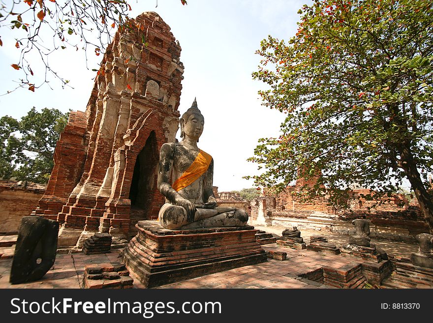 Monuments of buddha, ruins of Ayutthaya, old capital of Thailand