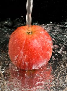 Red Apple Under Water Stream Royalty Free Stock Image Red Apple Under Water Stream Royalty Free Stock Image