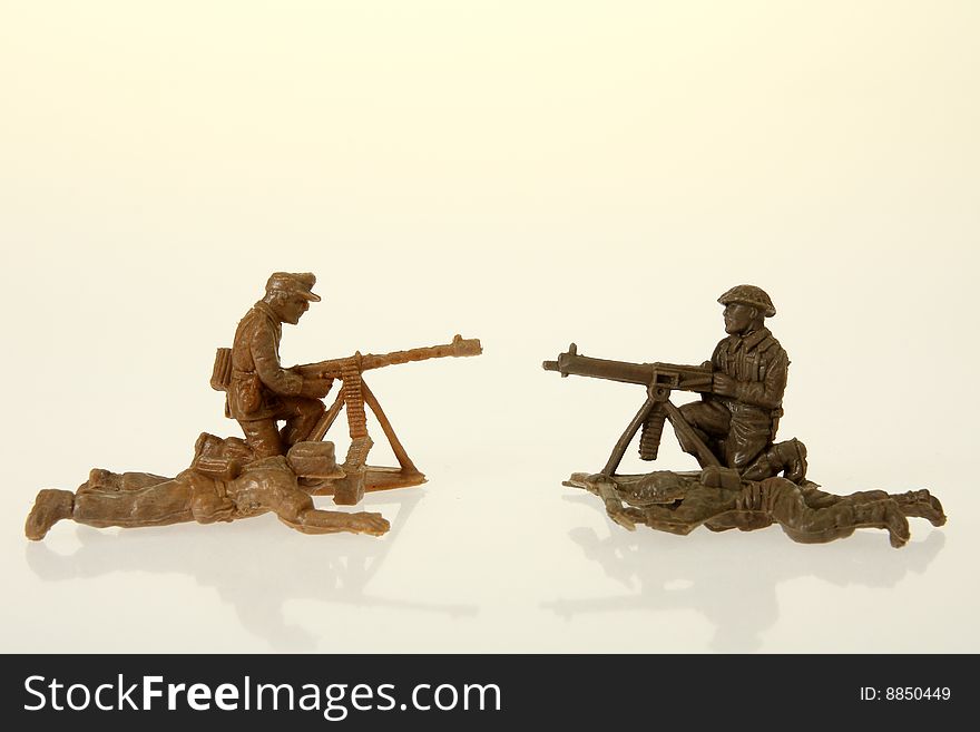 British And German Toy Soldiers With Machine Guns