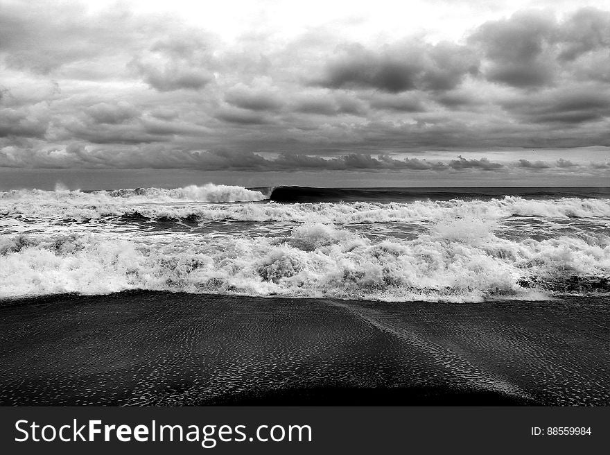 Strong Ocean Waves On Beach