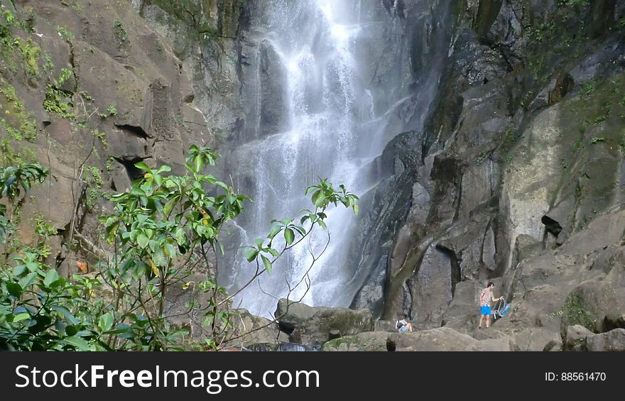 Dominica &x28;Caribbean&x29; - Hikers At Trafalgar Fall - Morne Trois Pitons NP