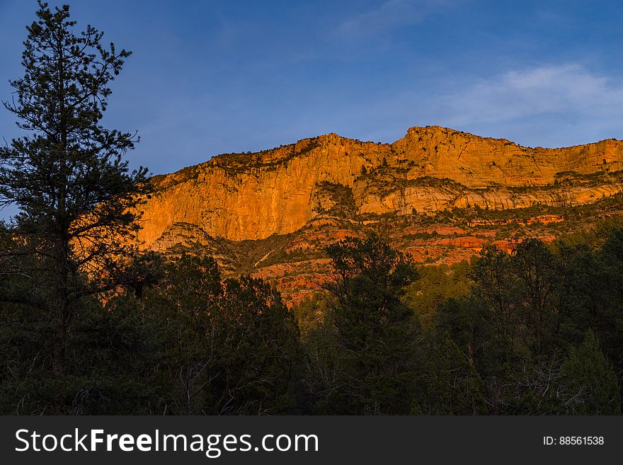 Loy Canyon Trail