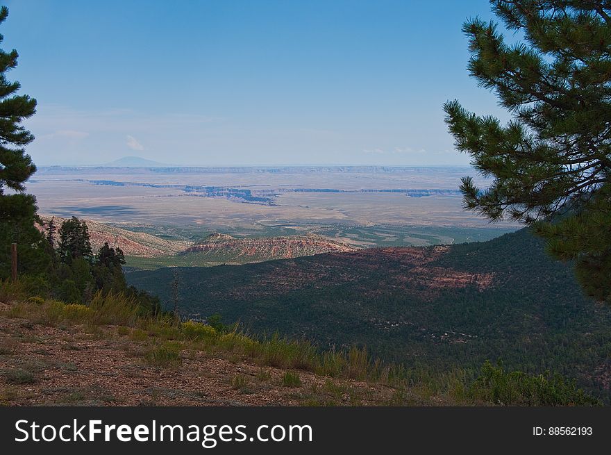 Hike on Kaibab Plateau Trail 101 &#x28;part of the Arizona Trail&#x29; from East Rim Viewpoint to Crystal Spring.