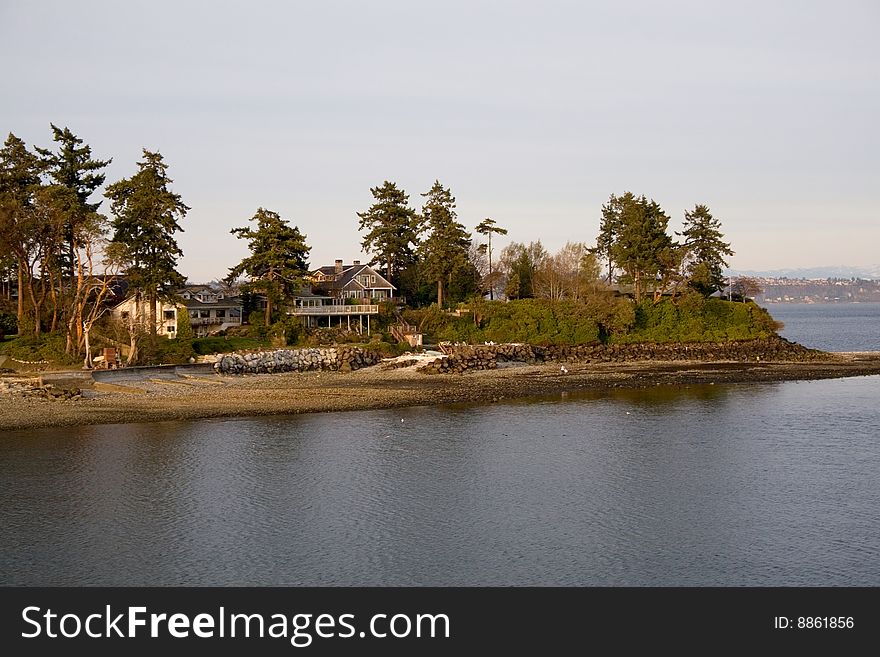 Waterfront Homes near Seattle