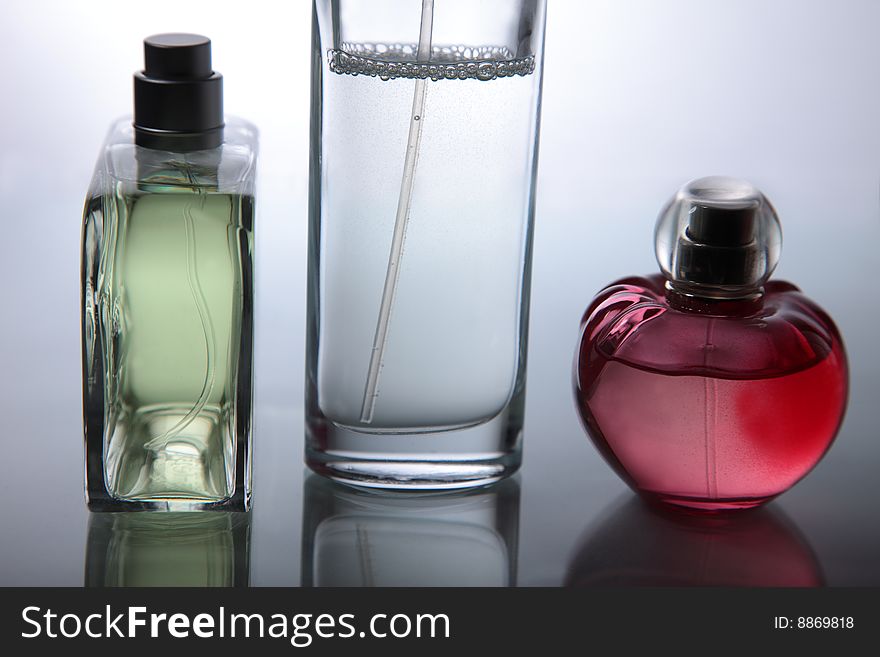 Perfumery water with air vials