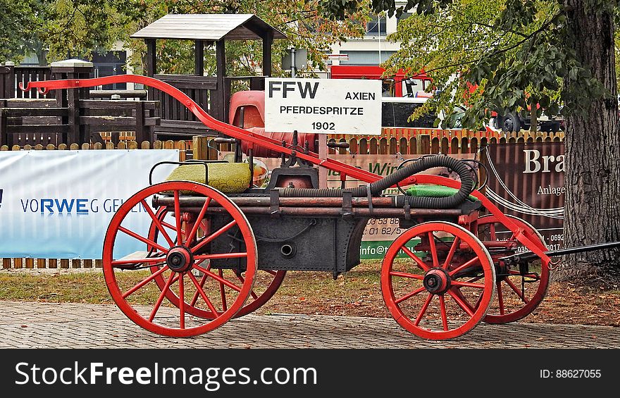 An antique 1902 pferdespritze fire brigade vehicle.