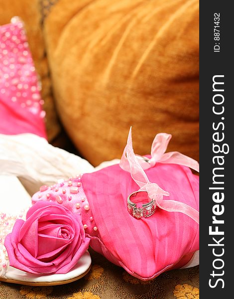 Wedding shoes and cushion with rings