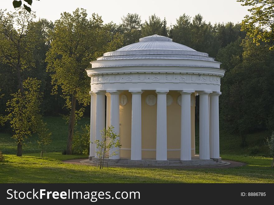 Rotonda in park Pavlovsk, Russia