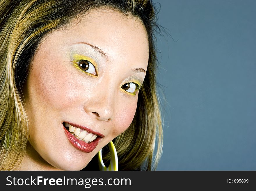 Headshot of a Japanese woman