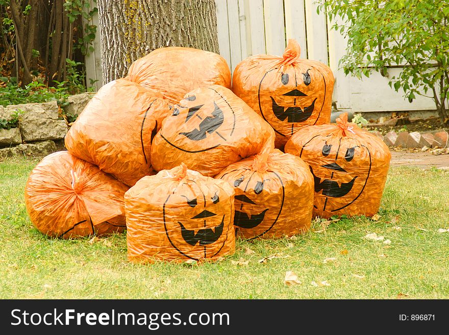 Halloween lawn decorations