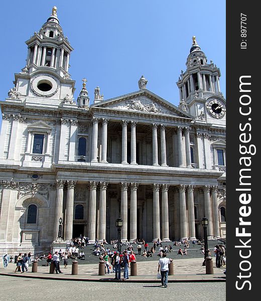 St Paul's Cathedral in central London. St Paul's Cathedral in central London.