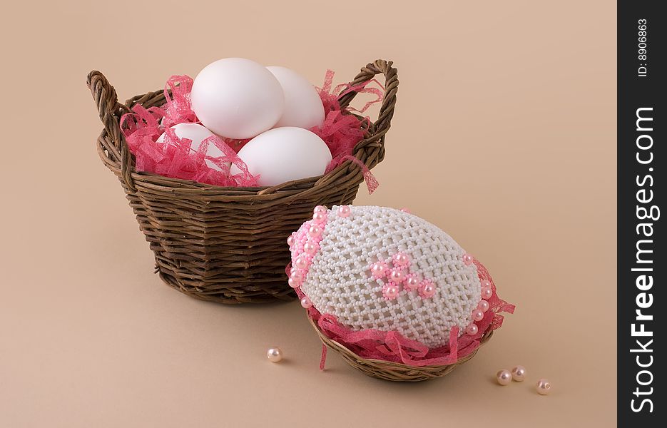 Bead easter egg and basket