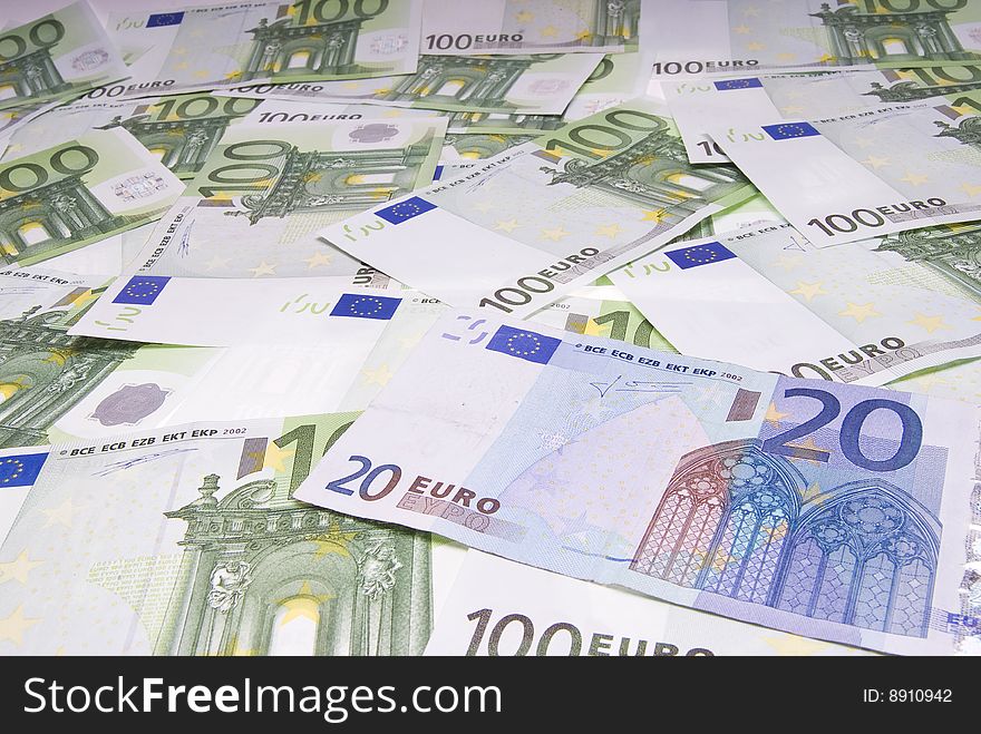 20 and 100 euro notes