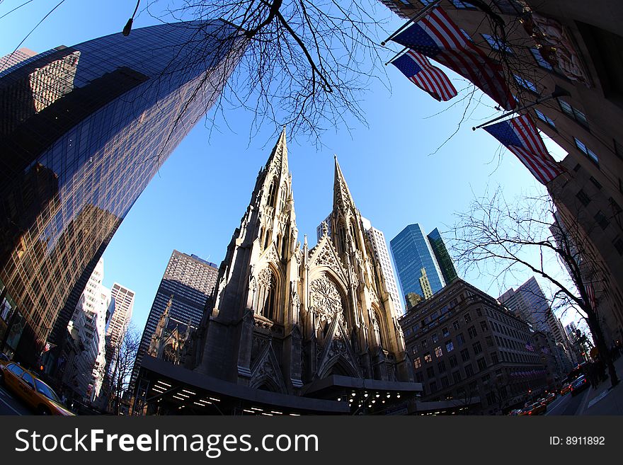 View of St. Paul's Cathedral on 5th Avenue.